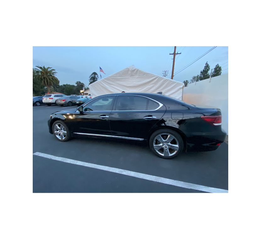 PREMIER EXECUTIVE SEDAN